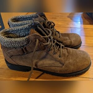 Rugged Outback booties!